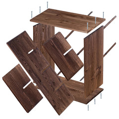 Vieux casier bouteille en bois détail du rangement