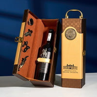 Boite cadeau pour bouteille de vin gros plan